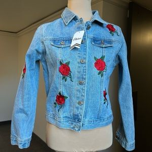 NWT 🌹 Roses embroidery blue denim jacked M
